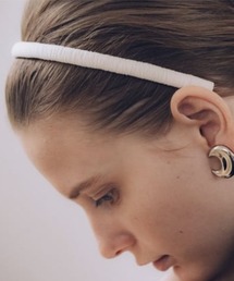 美品早い者勝ち‼︎イリスフォーセブン　ｇｒａｃｅ　ｗｉｄｅｓｔ　ｈｅａｄｂａｎｄ ジュエリーブランドIRIS47(イリスフォーセブン)から新作Museeを