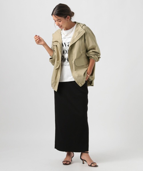 BAYFLOW（ベイフロー）の「[微光沢生地]撥水マウンテンパーカー（マウンテンパーカー・レディース・ネイビー/ブラウン系/モカ・MEDIUM/SMALL）」の4枚目の写真