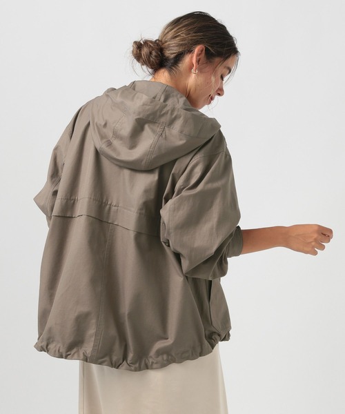 たきページ BAYFLOW（ベイフロー）の「[微光沢生地]撥水マウンテンパーカー