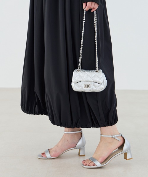 LAVEANGE（ラビアンジェ）の「キルティングスモールバッグ（ショルダーバッグ・レディース・シルバー・F）」の11枚目の写真