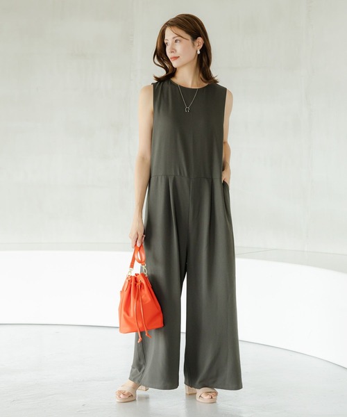 Elura(エルーラ)の「<接触冷感/UVカット>サラサラサマーサロペット/133656(サロペット/オーバーオール・レディース・カーキ/ブラック・FREE)」の17枚目の写真