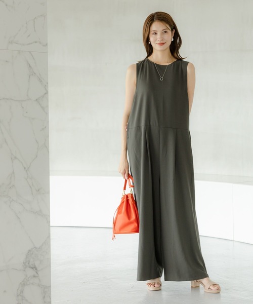 Elura(エルーラ)の「<接触冷感/UVカット>サラサラサマーサロペット/133656(サロペット/オーバーオール・レディース・カーキ/ブラック・FREE)」の18枚目の写真