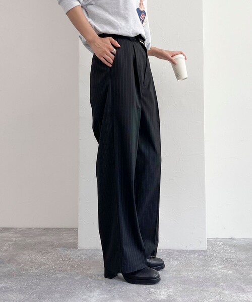 fredy emue（フレディエミュ）の「【レングス長め丈あり】ストライプタックスラックスパンツ（スラックス・レディース・ブルー系その他/ブラック系その他/グレー系その他・39/38/36）」の21枚目の写真