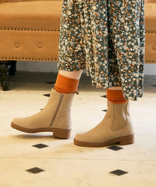 ing（イング）の「サイドゴアブーツ（ブーツ・レディース・ブラック/サンドベージュ/アイボリー・23cm/23.5cm/24cm/24.5cm/22.5cm）」の22枚目の写真