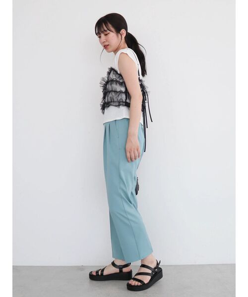 Green Parks(グリーンパークス)の「きれいシルエットパンツ(テーパード)(その他パンツ・レディース・ミント/ブラック/グレイッシュベージュ・S/M/L/XS/XL)」の8枚目の写真