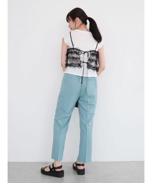 Green Parks(グリーンパークス)の「きれいシルエットパンツ(テーパード)(その他パンツ・レディース・ミント/ブラック/グレイッシュベージュ・S/M/L/XS/XL)」の9枚目の写真