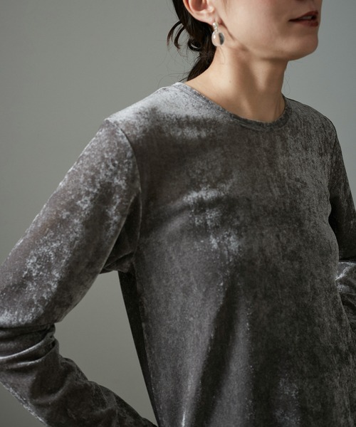 SALON adam et rope'(サロン アダム エ ロペ)の「【WEB限定】シアーベロアタッチクルーネックプルオーバー(Tシャツ/カットソー・レディース・キャメル/オフホワイト/チャコールグレー・FREE)」の9枚目の写真