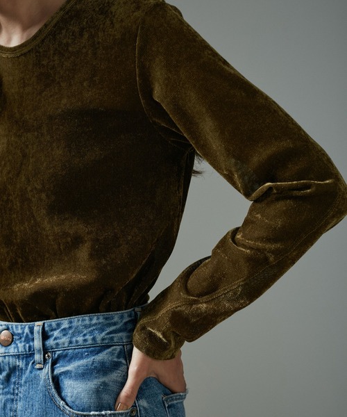 SALON adam et rope'(サロン アダム エ ロペ)の「【WEB限定】シアーベロアタッチクルーネックプルオーバー(Tシャツ/カットソー・レディース・キャメル/オフホワイト/チャコールグレー・FREE)」の14枚目の写真