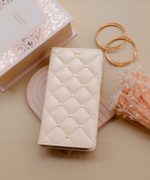 CECIL McBEE（セシルマクビー）の「iPhone17 iPhone17Pro iPhoneAir iPhone16/16Pro/16e/15/14/13 セシルマクビー [キルティング手帳]（スマホケース/カバー・レディース・ブラック/スモークピンク/グレー/ベージュ/モカ・iPhone 16/iPhone 16 Pro/iPhone 15/iPhone 16e/iPhone 17/iPhone 17 Pro/iPhone Air）」の4枚目の写真