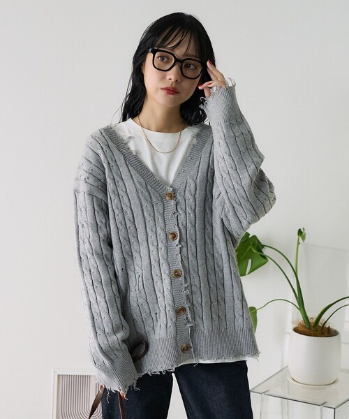 FREAK'S STORE(フリークスストア)の「ダメージケーブルニットカーディガン(ニット/セーター・レディース・ネイビー/オフホワイト/グレー・フリ-)」の3枚目の写真