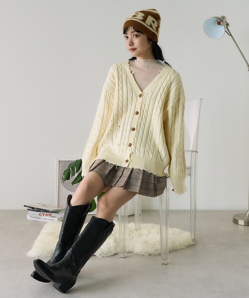 FREAK'S STORE(フリークスストア)の「ダメージケーブルニットカーディガン(ニット/セーター・レディース・ネイビー/オフホワイト/グレー・フリ-)」の4枚目の写真