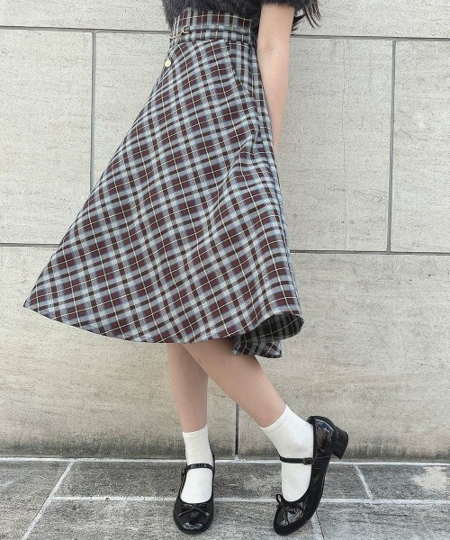 F i.n.t（フィント）の「【2サイズ展開】コインチェーン使いバイアスチェックフレアースカート/F&A/fint（スカート・レディース・ボルドー/ネイビー・2/1）」の7枚目の写真