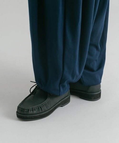 KBF（ケイビーエフ）の「モカシンデザインシューズ（その他シューズ・レディース・チャコールグレー/ベージュ・38/36/37）」の3枚目の写真