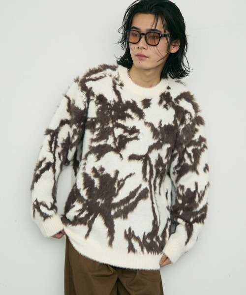 Shoowtime(ショウタイム)の「Shaggy mohair like loose crew neck knit / シャギーモヘアライク ルーズクルーネックニット(ニット/セーター・メンズ・ブラック/グレー/ホワイト・MEDIUM/LARGE/SMALL)」の4枚目の写真