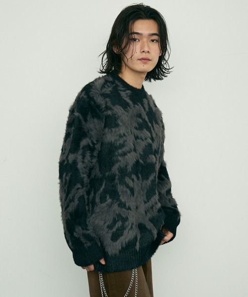 Shoowtime(ショウタイム)の「Shaggy mohair like loose crew neck knit / シャギーモヘアライク ルーズクルーネックニット(ニット/セーター・メンズ・ブラック/グレー/ホワイト・MEDIUM/LARGE/SMALL)」の21枚目の写真