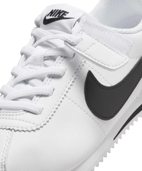 NIKE（ナイキ）の「《親子コーデ対応商品》ナイキ コルテッツ イージーオン リトルキッズシューズ / Nike Cortez EasyOn Little Kids' Shoes DM0951-108 White（スニーカー・キッズ・ホワイト・16.5/17/17.5/18/18.5/19/19.5/14/15 /16）」の10枚目の写真