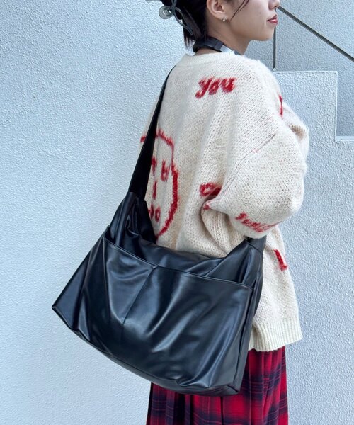 【大容量】フェイクレザーショルダーBAG（ショルダーバッグ）｜CIAOPANIC（チャオパニック）