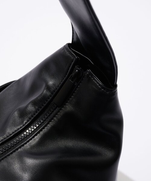 【大容量】フェイクレザーショルダーBAG（ショルダーバッグ）｜CIAOPANIC（チャオパニック）