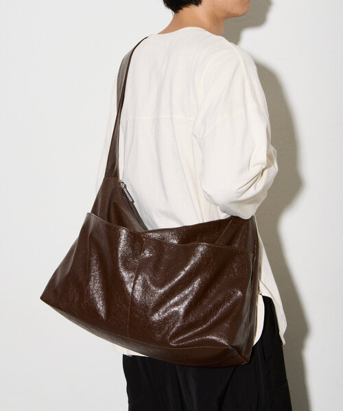 【大容量】フェイクレザーショルダーBAG（ショルダーバッグ）｜CIAOPANIC（チャオパニック）