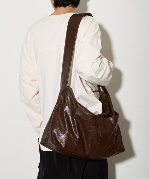【大容量】フェイクレザーショルダーBAG（ショルダーバッグ）｜CIAOPANIC（チャオパニック）