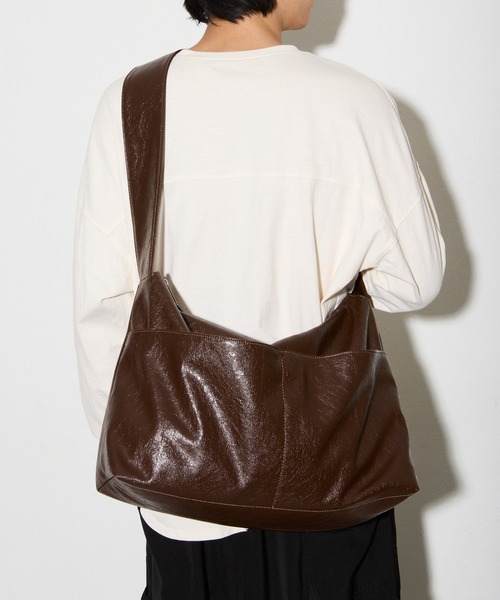 【大容量】フェイクレザーショルダーBAG（ショルダーバッグ）｜CIAOPANIC（チャオパニック）