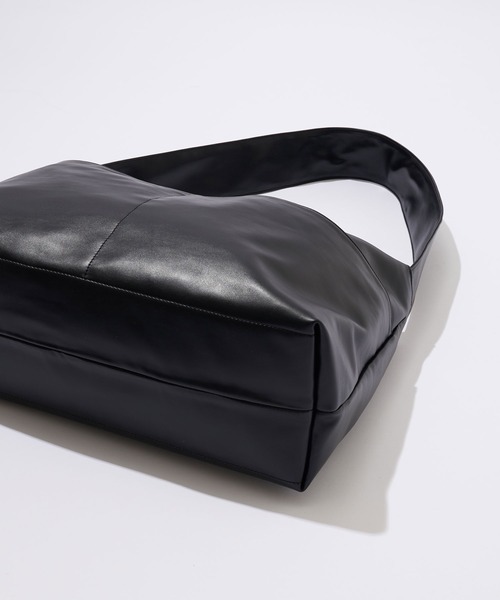 【大容量】フェイクレザーショルダーBAG（ショルダーバッグ）｜CIAOPANIC（チャオパニック）