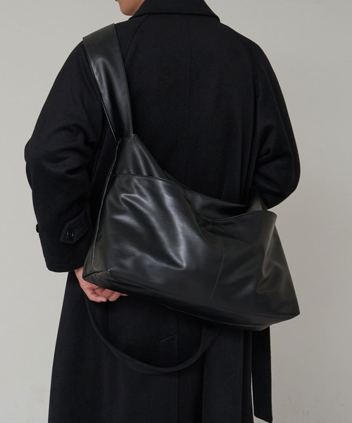 【大容量】フェイクレザーショルダーBAG（ショルダーバッグ）｜CIAOPANIC（チャオパニック）
