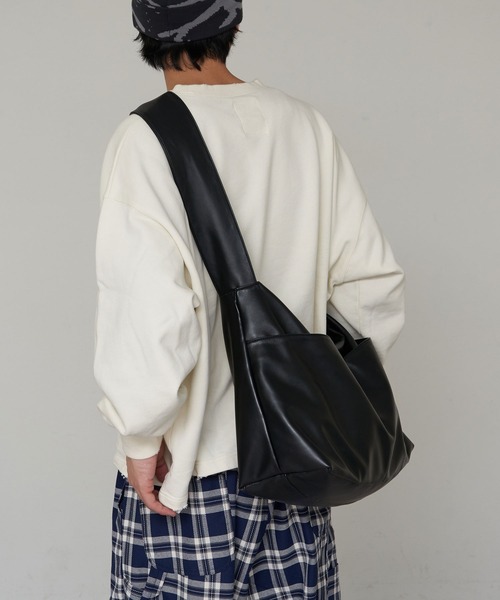【大容量】フェイクレザーショルダーBAG（ショルダーバッグ）｜CIAOPANIC（チャオパニック）