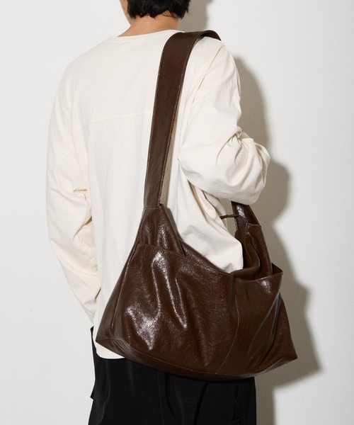 【大容量】フェイクレザーショルダーBAG（ショルダーバッグ）｜CIAOPANIC（チャオパニック）