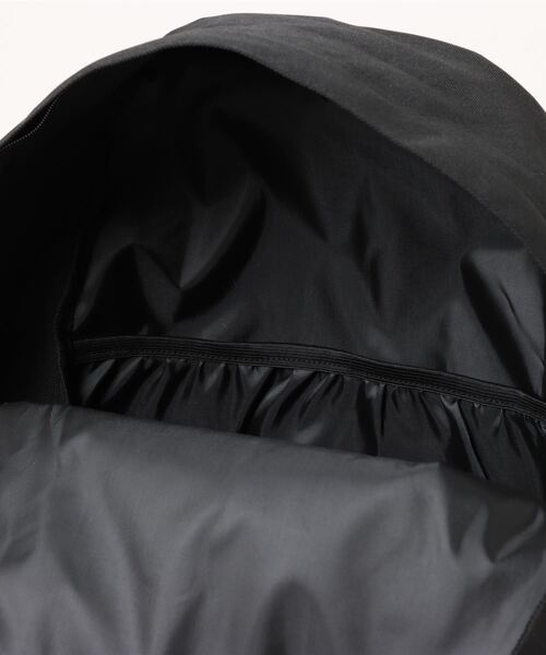 GROOVY COLORS（グルービーカラーズ）の「GROOVY Daypack（バックパック/リュック・キッズ・ブラック・F）」の4枚目の写真