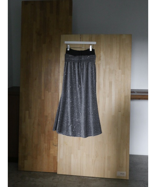 Katrin TOKYO(カトリーントーキョー)の「2way spangle flare skirt(スカート・レディース・グレー/ベージュ・XS/FREE)」の13枚目の写真