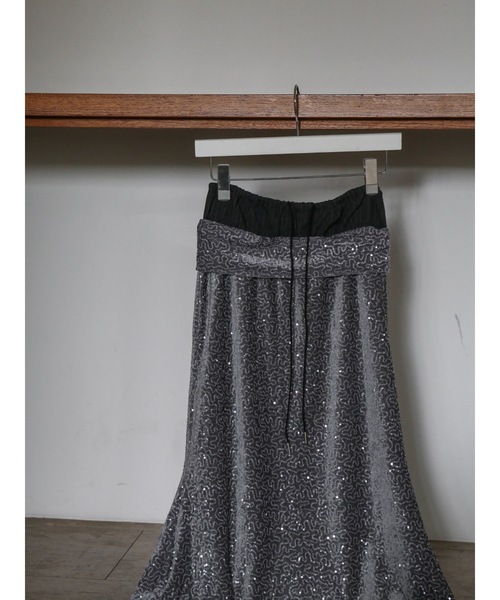 Katrin TOKYO(カトリーントーキョー)の「2way spangle flare skirt(スカート・レディース・グレー/ベージュ・XS/FREE)」の17枚目の写真
