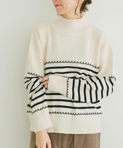 ITEMS URBANRESEARCH(アイテムズ アーバンリサーチ)の「ハイネックステッチニット(ニット/セーター・レディース・モカ/グレー/ホワイト系その他・FREE)」の4枚目の写真