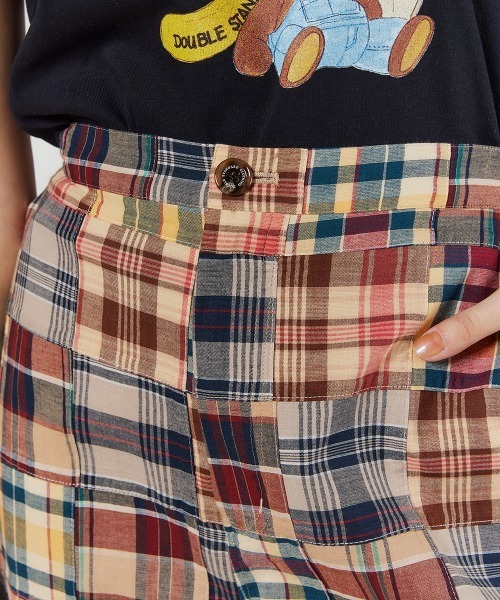 DOUBLE STANDARD CLOTHING(ダブルスタンダードクロージング)の「パッチワークチェックワイドパンツ(スラックス・レディース・レッド/ブルー・36/38)」の3枚目の写真