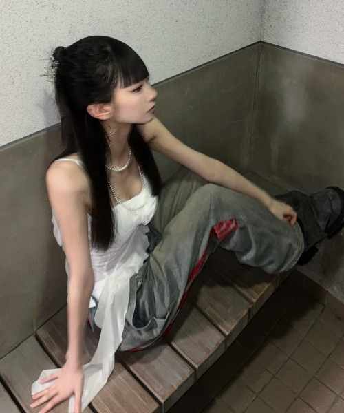 tinkerend（ティンカーエンド）の「Drop Frill Camisole / ドロップフリルキャミソール（キャミソール・レディース・ブラック/ホワイト・FREE）」の20枚目の写真