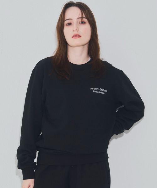 EMMA NOVEMBER　（エマノーヴェンバー）の「Embroidery クルーネック スウェット（スウェット・メンズ・グレー/ブラック・2/3/1）」の8枚目の写真