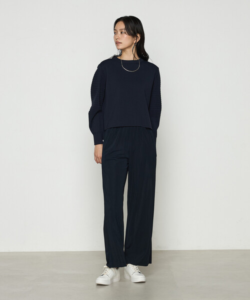 Gabardine K.T（ギャバジンケーティー）の「ブライトストレッチヤーン ミラノリブバナナスリーブセーター（ニット/セーター・レディース・ネイビー・9号）」の6枚目の写真