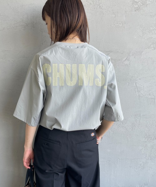 CHUMS（チャムス）の「【WEB限定】[CHUMS/チャムス] エアトレイル ストレッチ バックロゴ ショートスリーブTシャツ（Tシャツ/カットソー・レディース・グリーン/グレー/ブラック・M/L/XL）」の2枚目の写真
