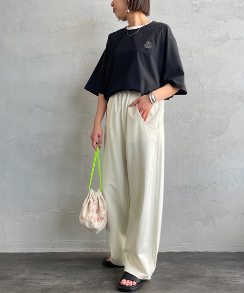 CHUMS（チャムス）の「【WEB限定】[CHUMS/チャムス] エアトレイル ストレッチ バックロゴ ショートスリーブTシャツ（Tシャツ/カットソー・レディース・グリーン/グレー/ブラック・M/L/XL）」の10枚目の写真