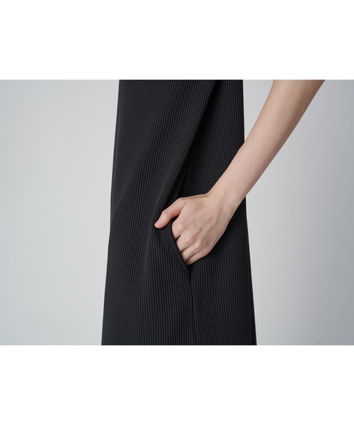 Snow Peak(スノーピーク)の「Dry Waffle Dress 吸水速乾(ワンピース・レディース・ブラック/ライトグレー/マスタード・1/2/3)」の9枚目の写真