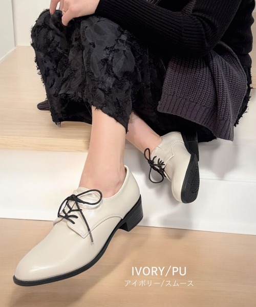 Sugar Sugar（シュガーシュガー）の「【4cmヒール】レースアップ シューズ　ローヒール マニッシュ【SUGAR SUGARシュガーシュガー】（ドレスシューズ・レディース・ブラック系/アイボリー/ブラック・S/LL/L/M）」の5枚目の写真