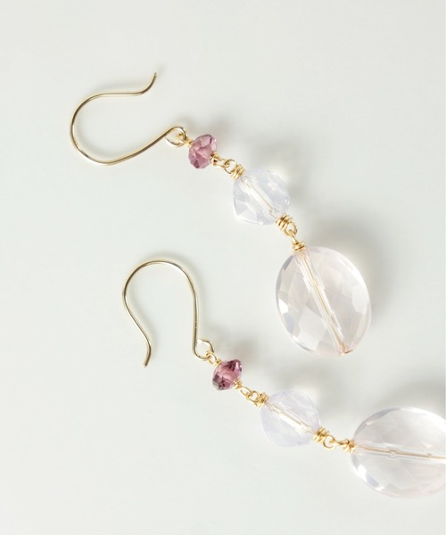 anq.(アンク)の「「anq.」K10/K14GF・ローズクォーツ/レモンクォーツ/ラブラドライト/ブルートパーズ/ホワイトパール(ピアス(両耳用)・レディース・ピンク/ホワイト/レモンイエロー/グレー/ライトブルー・ONE SIZE)」の7枚目の写真