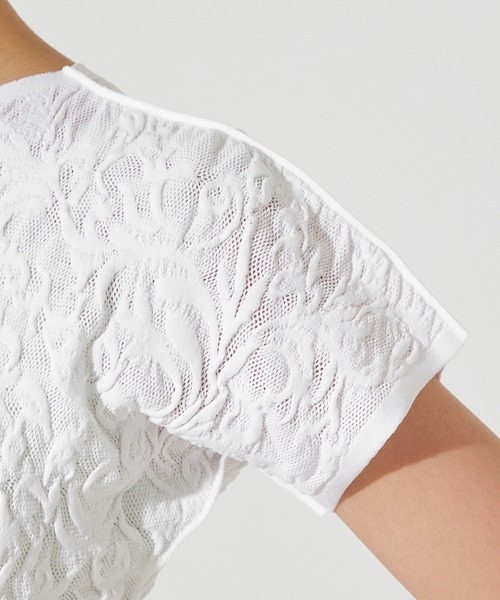 Chacott（チャコット）の「【ノーソーイングニット】ノーソーイングコンパクトTシャツ（ニット/セーター・レディース・ホワイト/グリーン/ブラック・M）」の8枚目の写真