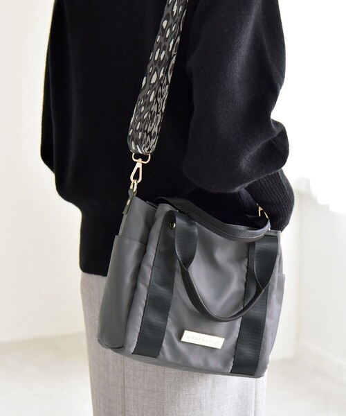 セール】quaranciel: 2way 8ポケット ライン ショルダー バッグ