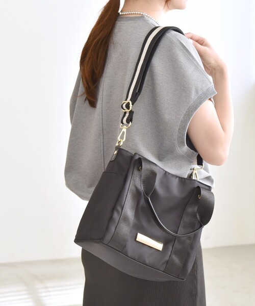 quaranciel: 2way 8ポケット ライン ショルダー バッグ（ショルダー