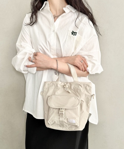 THE NORTH FACE(ザノースフェイス)の「国内未発売 THE NORTH FACE(ザ・ノースフェイス)/2WAY 巾着 バケット ショルダーバッグ/BREEZE BUCKET BAG(ショルダーバッグ・レディース・ホワイト/ブラック/ピンク/グレー/バイオレット・FREE)」の16枚目の写真