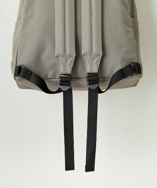 STANDARD SUPPLY（スタンダードサプライ）の「[STANDARD SUPPLY/スタンダードサプライ] バッグパック ( SIMPLICITY DAILY DAYPACK )（バックパック/リュック・レディース・ブラック/グレー・ONE SIZE）」の16枚目の写真