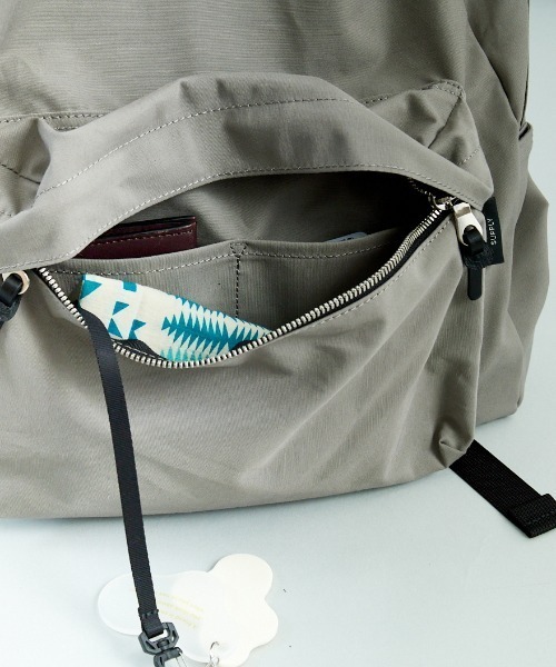 STANDARD SUPPLY（スタンダードサプライ）の「[STANDARD SUPPLY/スタンダードサプライ] バッグパック ( SIMPLICITY DAILY DAYPACK )（バックパック/リュック・レディース・ブラック/グレー・ONE SIZE）」の11枚目の写真