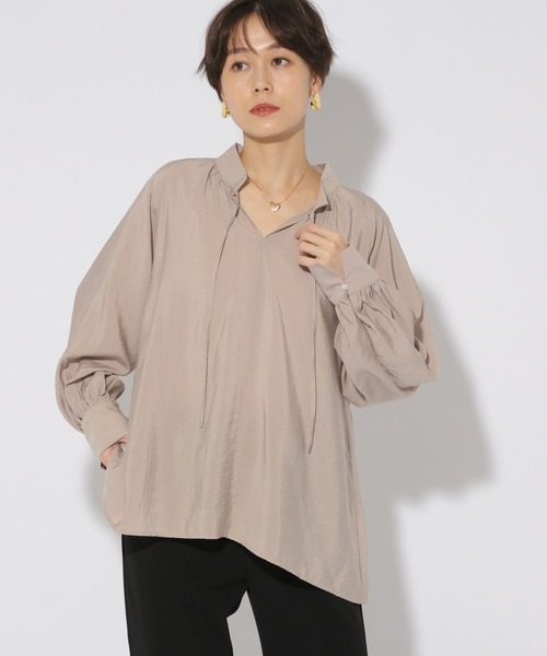 Elura（エルーラ）の「アイロンいらずセミシアブラウス/316579（シャツ/ブラウス・レディース・ベージュ/オフホワイト/ライトブルー・SMALL/LARGE/MEDIUM）」の16枚目の写真