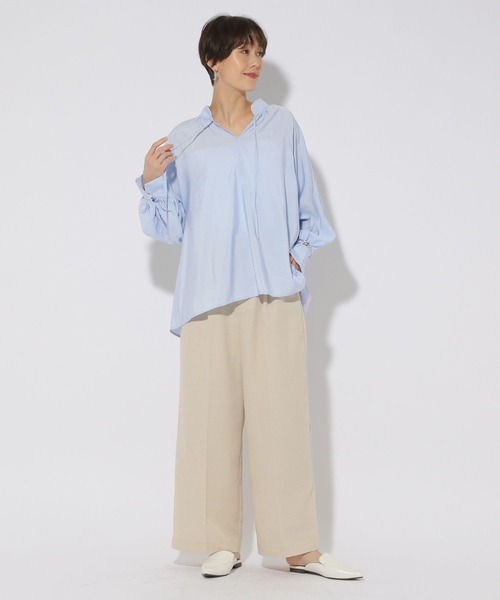 Elura（エルーラ）の「アイロンいらずセミシアブラウス/316579（シャツ/ブラウス・レディース・ベージュ/オフホワイト/ライトブルー・SMALL/LARGE/MEDIUM）」の14枚目の写真